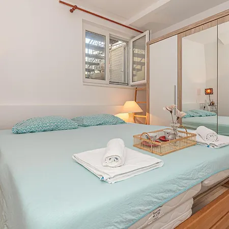 Awesome In With Wifi * Šibenik