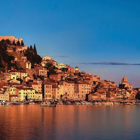 Pet Friendly In Zaboric With Wifi Sibenik